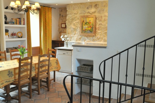 Moulin de la Roque, Noves, Provence, villa Tuilerie, dining